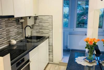 Apartament cu 3 camere semidecomandat în Central - 9