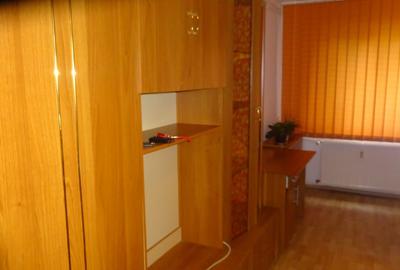 Vand garsoniera zona sud, etajul 2 , mobilata si utilata - 5