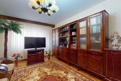 Apartament cu 3 camere decomandat în Eroilor - 4
