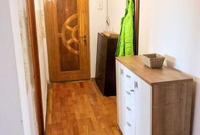 Apartament cu 2 camere decomandat în Zorilor