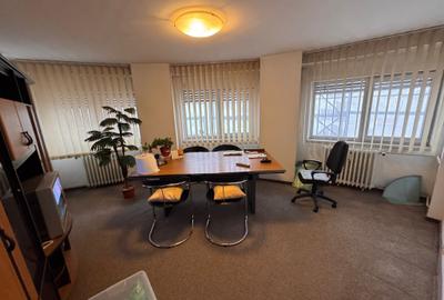 Apartament cu 3 camere decomandat în Decebal - 1