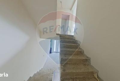 Casă cu 4 camere cu Teren 346 Mp în Florești - 13
