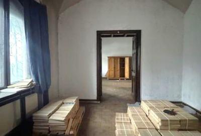 Casă cu 10 camere cu Canalizare în Dacia - 6