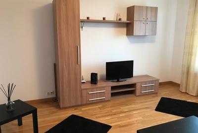 Apartament cu 2 camere decomandat, mobilat în Văcăresti