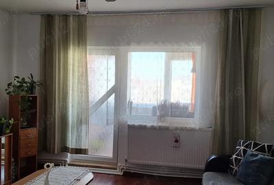 Apartament cu 3 camere decomandat în Fetești-Gară - 13