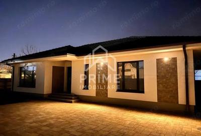 Casă cu 4 camere cu Teren 560 Mp în Micești - 1