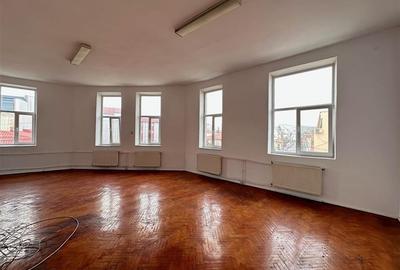 Casă individuală cu 12 camere cu Teren 629 Mp în Tineretului - 4