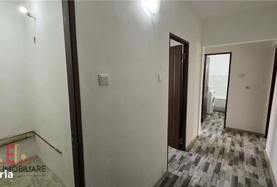 Apartament cu 2 camere decomandat în Remetea - 2