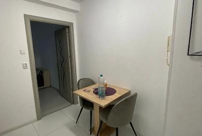 Inchiriez garsoniera - 5