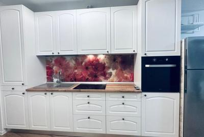 Apartament cu 4 camere decomandat în P-ța Ovidiu