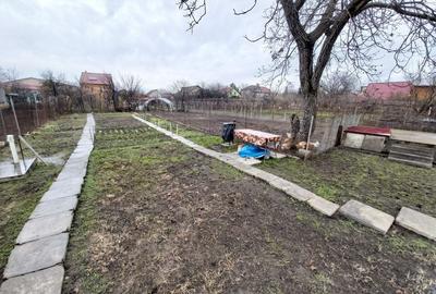 Casa de vanzare cu teren generos - 11