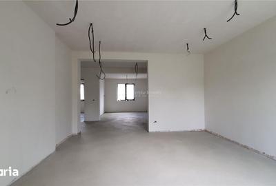 Casă cu 7 camere cu Teren 450 Mp în Central - 7