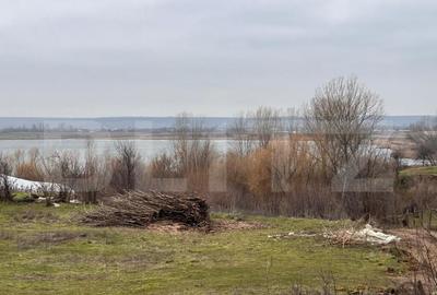 Teren de 2142 mp, în Central - 1