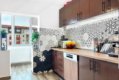 Apartament cu 2 camere decomandat, mobilat în Soarelui