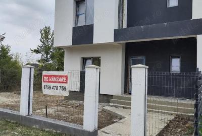 Casă în Petrești - 4
