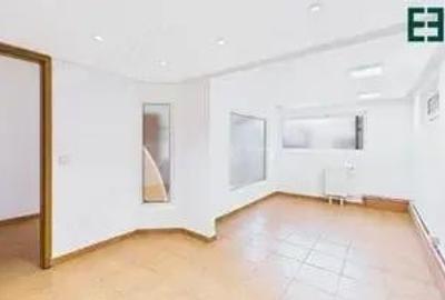 Spațiu comercial, 50 mp în Central