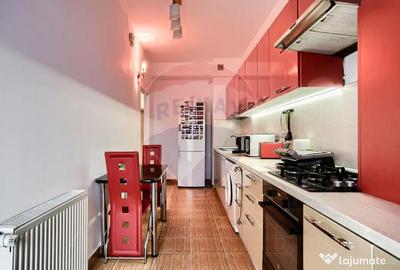 Apartament cu 3 camere semidecomandat în UTA - 7