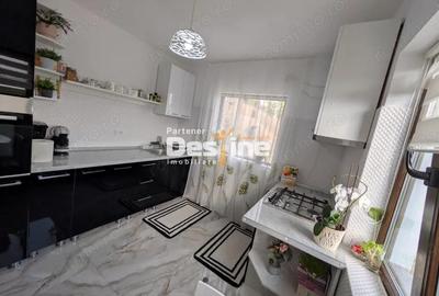 Casă cu 3 camere cu Canalizare în Bucium - 12