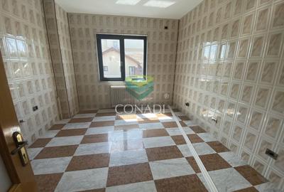 Casă individuală cu 13 camere cu Canalizare în Cotroceni - 42