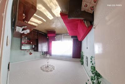 Apartament cu 2 camere decomandat în Central - 3