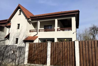 Casă cu 3 camere în Central - 1