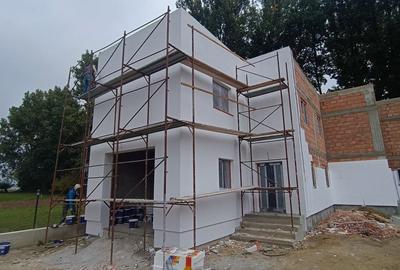 Casă cu 3 camere cu Teren 300 Mp în Rădăuți - 3