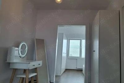 Vand apartament cu 3 camere , semidecomandat situat pe Bulevardul Take Ionescu - 3