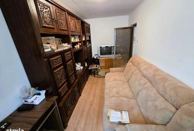 Apartament cu 3 camere în Păcii - 14