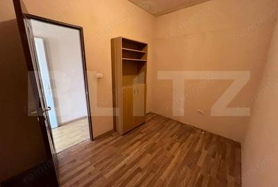 Casă cu 11 camere cu Teren 1342 Mp în Central - 14