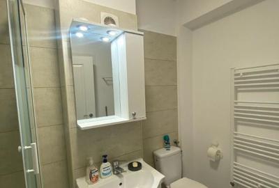 Apartament cu 2 camere decomandat în Florești
