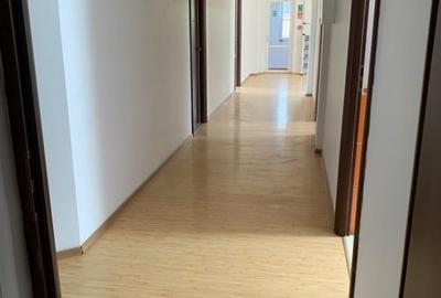 Casă individuală cu 25 camere cu Teren 1900 Mp în Prelungirea Ghencea - 13