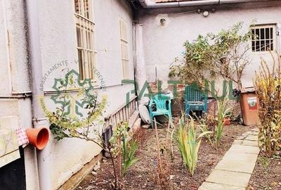 Casă individuală cu curte, zona Piața Cibin - Sibiu - 2