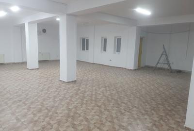 Spațiu comercial, de 240 mp, în Găvana - 2
