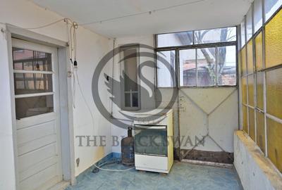 Casă individuală cu 3 camere cu Canalizare în Central - 7