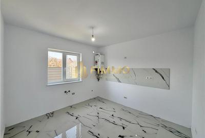 Duplex cu 4 camere cu Teren 300 Mp în Ipotești - 3