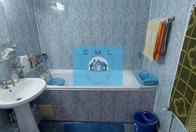 Apartament 3 camere langa Scoala Gimnaziala nr 165 .Al. Slatioara sec4 - 12