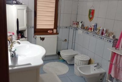 Casa / vila Craiovei , complet mobilata / utilata , finisaje moderne ! - 27