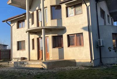 Casă cu 6 camere în Central - 3