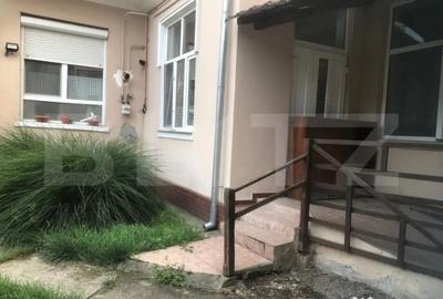 Spațiu comercial, de 76 mp, în Central - 1