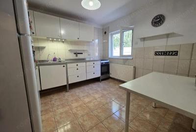 Casa cu curte de vanzare in Bucure?ti, zona Lujerului 3 camere, 130 mp utili - 8