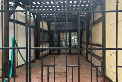 Se inchiriaza spatiu comercial 586 mp fostul Journey Pub- Magheru - 2