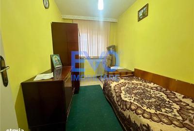 Apartament cu 3 camere decomandat în Alexandru cel Bun - 8