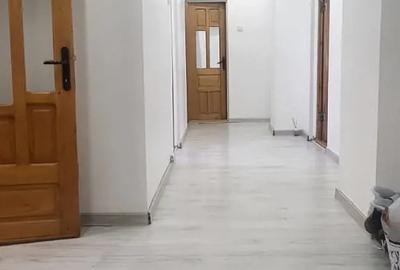 Apartament 4 camere de vanzare Apartament 4 camere de vanzare - 2