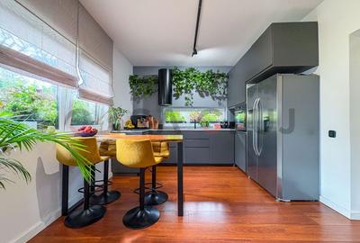 Casa moderna in cartierul Tineretului,  Priveliste panoramică către oraș - 5