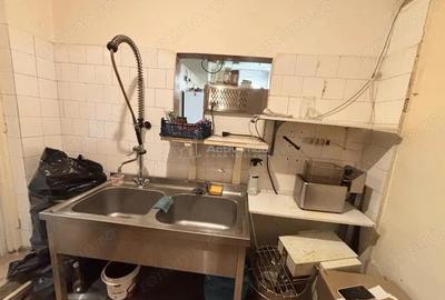 Spațiu comercial, de 200 mp, în Decebal - 17