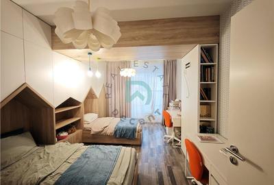 Apartament cu 4 camere decomandat în Tractorul - 16