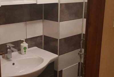 Apartament cu 4 camere decomandat în Central - 5
