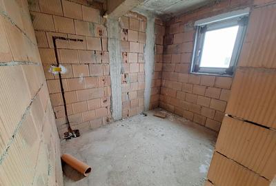 Duplex cu 4 camere cu Canalizare în Borhanci - 10