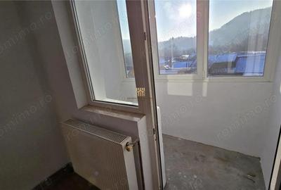 Apartament cu 3 camere în Molid - 3