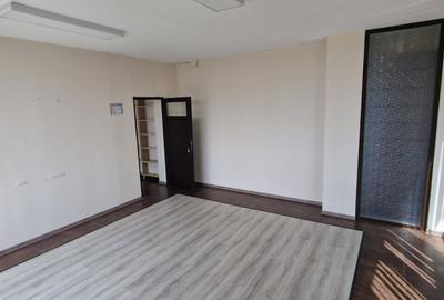 Spațiu comercial, de 240 mp, în Faleza Nord - 14